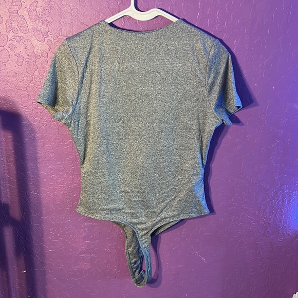 gray shirt sleeved body suit - Picture 2 of 2